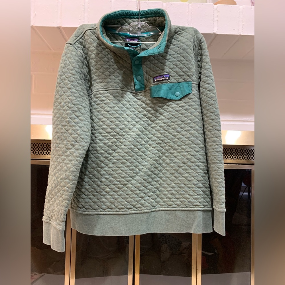 Patagonia women’s organic Cotton pullover